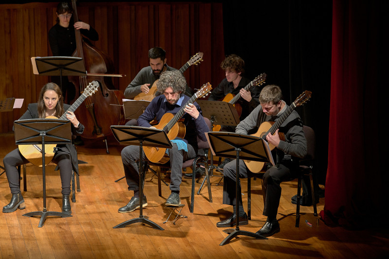 2025-05-24-camerata-guitarras-0025.jpg
