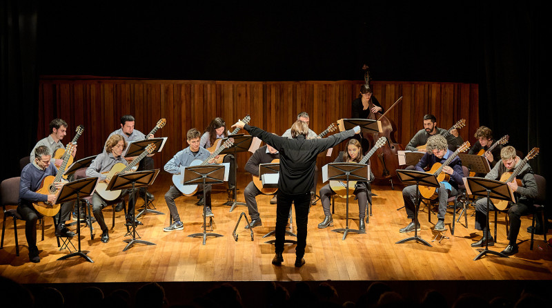 2025-05-24-camerata-guitarras-0039.jpg