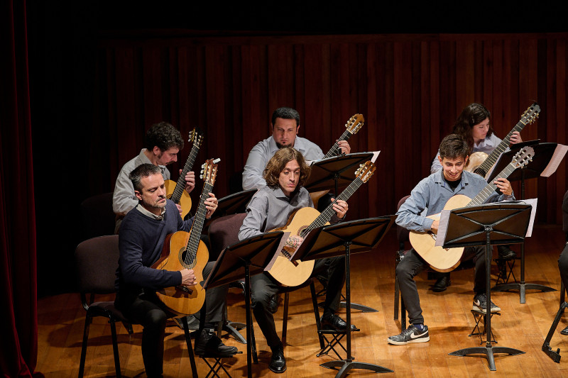 2025-05-24-camerata-guitarras-0050.jpg