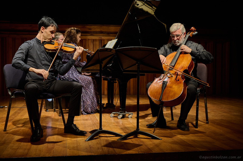 2026-05-03-trio-mujan-manzano-romero-0071.jpg